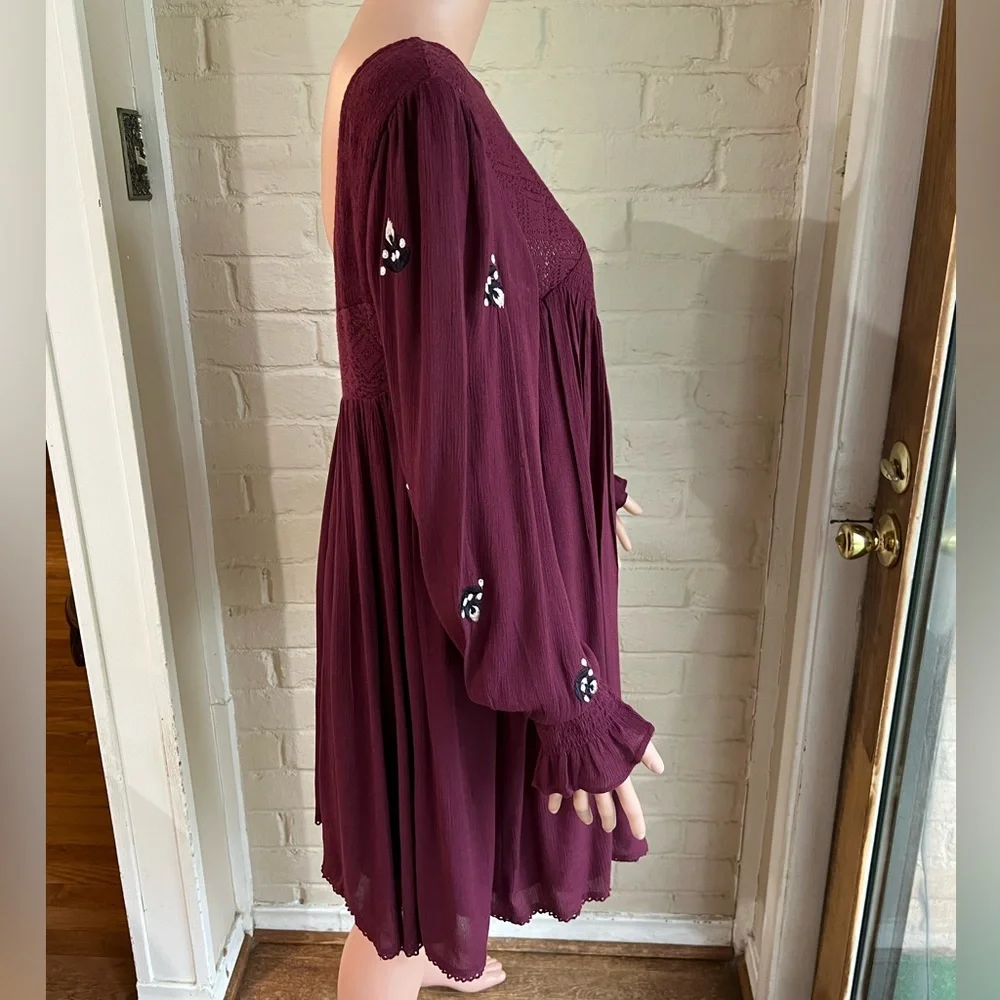 Free People size Small burgundy purple flowy embroidered boho flowy dress